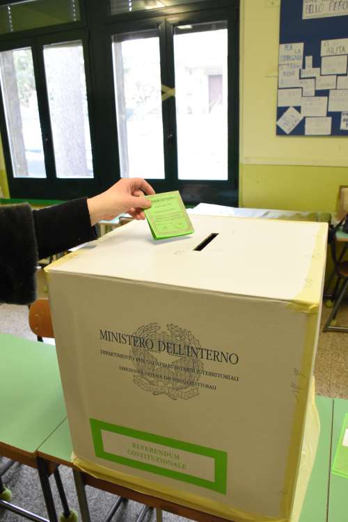 Referendum costituzionale: a Citt� di Castello alle ore 15.00 un�affluenza del 66,89 per cento