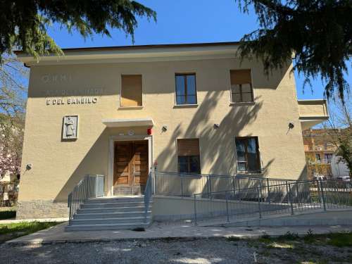 Il Comune di Citt� di Castello investir� 168.000 euro per gli arredi dei nuovi asili nido comunali Franchetti e Fiocco di Neve. Secondi: �Ennesimo obiettivo centrato per il miglioramento e la riqualificazione del sistema scolastico della citt��